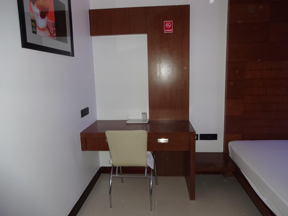 The Castello Residency Hotel โคอิมบาทอร์ ภายนอก รูปภาพ
