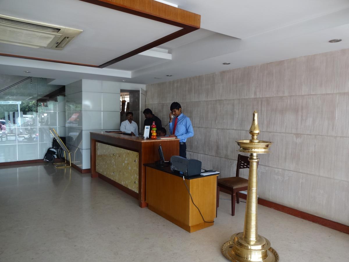 The Castello Residency Hotel โคอิมบาทอร์ ภายนอก รูปภาพ
