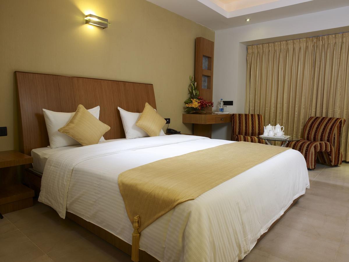 The Castello Residency Hotel โคอิมบาทอร์ ภายนอก รูปภาพ